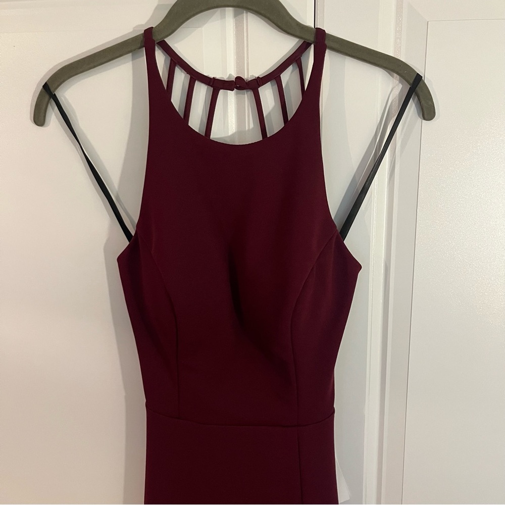 B. Darlin Burgundy Formal Halter Maxi Dress- Size 1/2 - Picture 2 of 6
